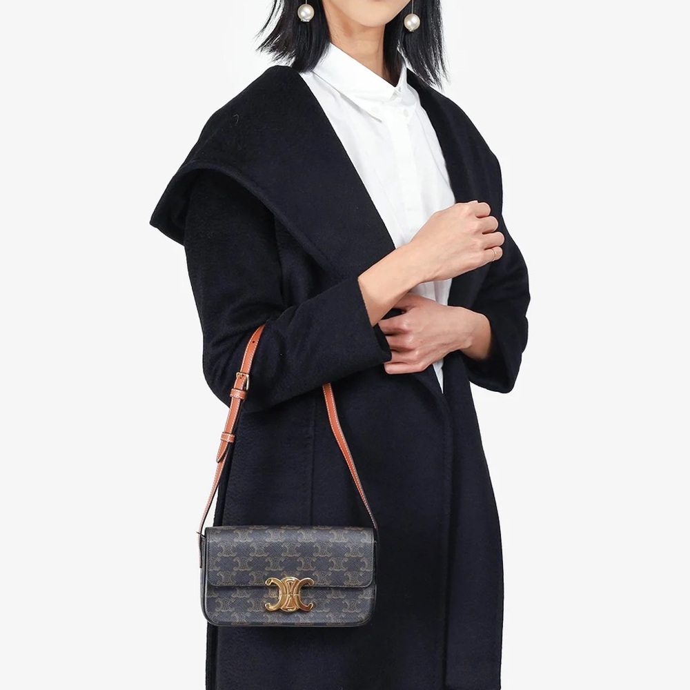 Brand New CELINE SHOULDER BAG CLAUDE IN TRIOMPHE CANVAS & CALFSKIN Authenticated - Picture 12 of 16